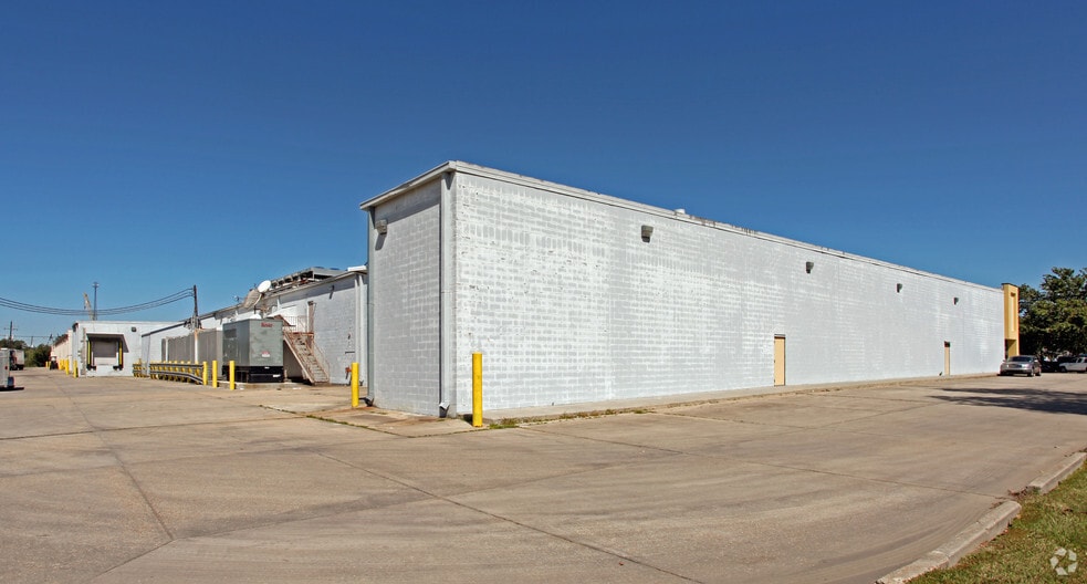 115 S Airline Hwy, Gonzales, LA for lease - Building Photo - Image 2 of 5