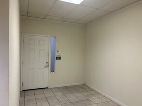 871 Coleman Ave, San Jose, CA à louer Photo intérieure- Image 2 de 7