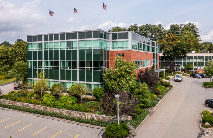 144 North Rd, Sudbury, MA à louer - Photo du bâtiment - Image 2 de 18