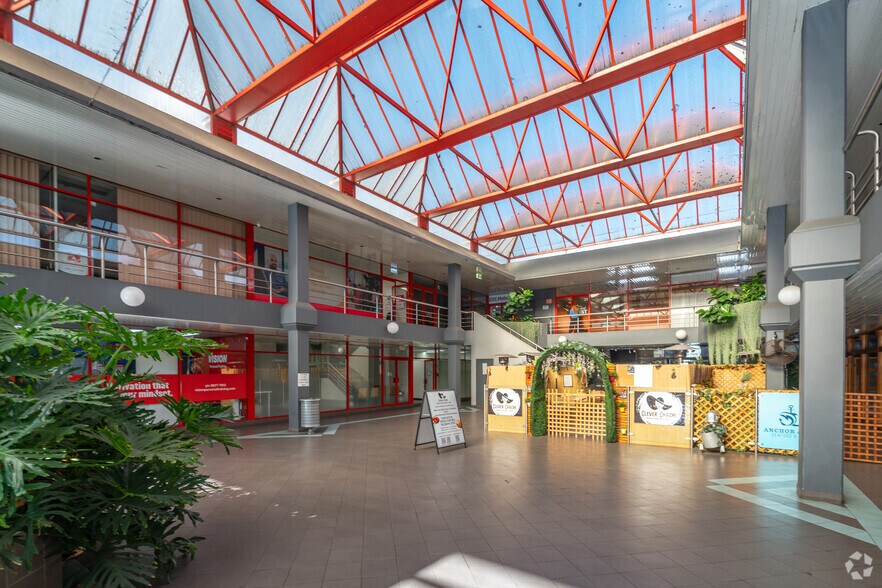 3-9 Terminus St, Castle Hill for sale - Building Photo - Image 2 of 4