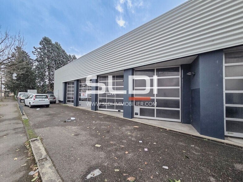 365 Route De Vienne, Vénissieux for lease - Building Photo - Image 1 of 8