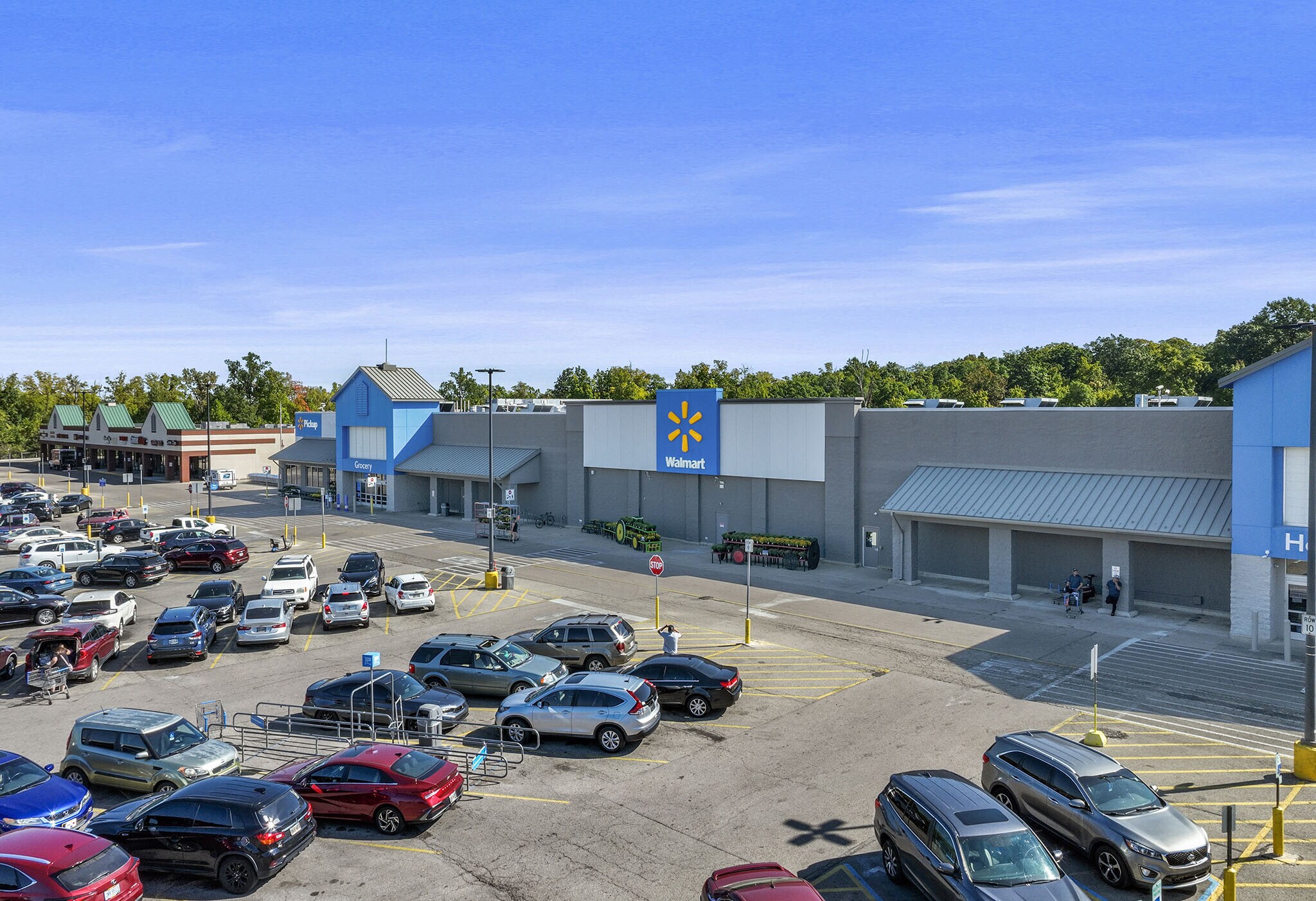 7680 Brandt Pike, Huber Heights, OH for lease Building Photo- Image 1 of 3
