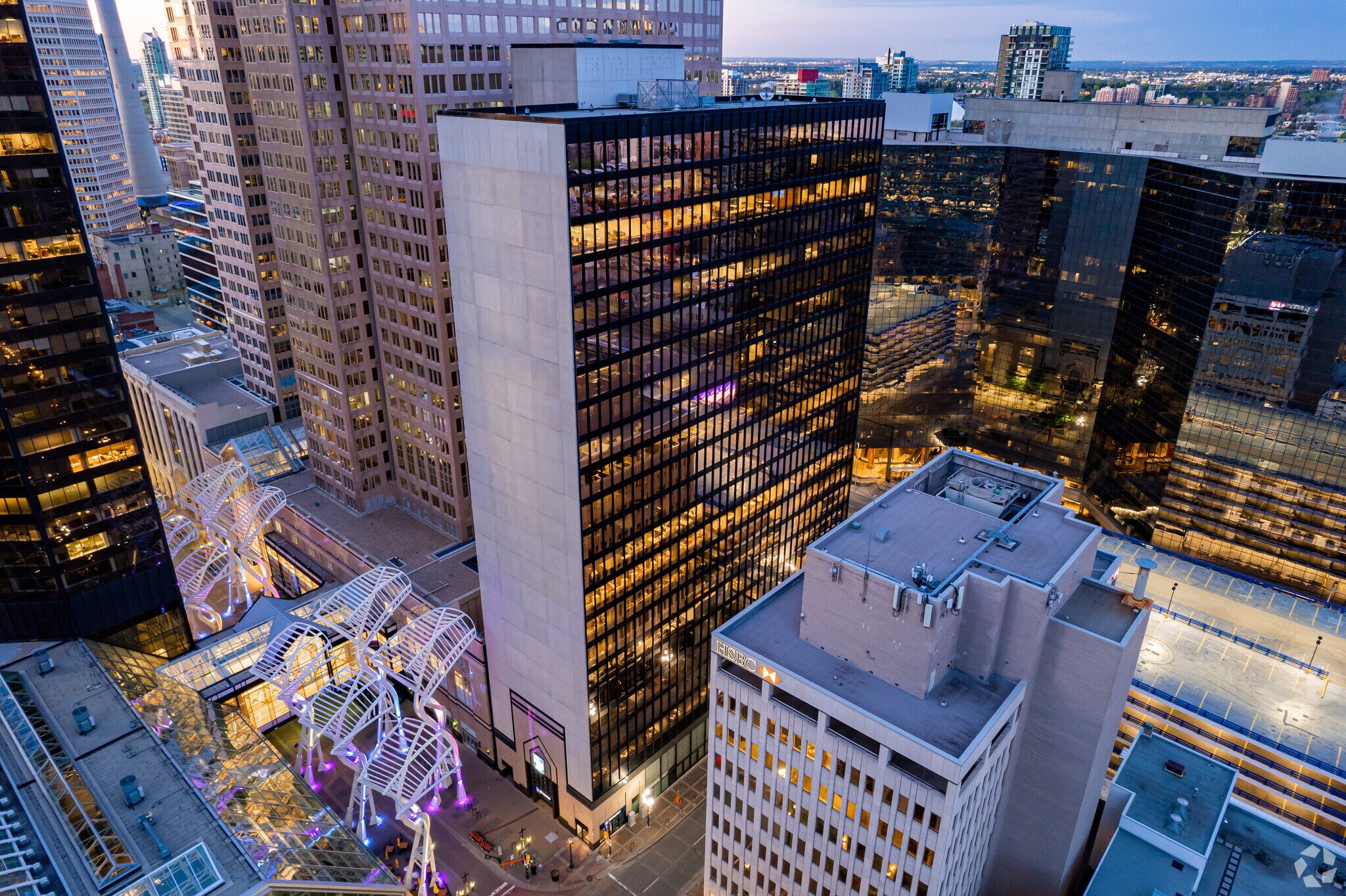 335 8th Ave SW, Calgary, AB for lease Primary Photo- Image 1 of 29