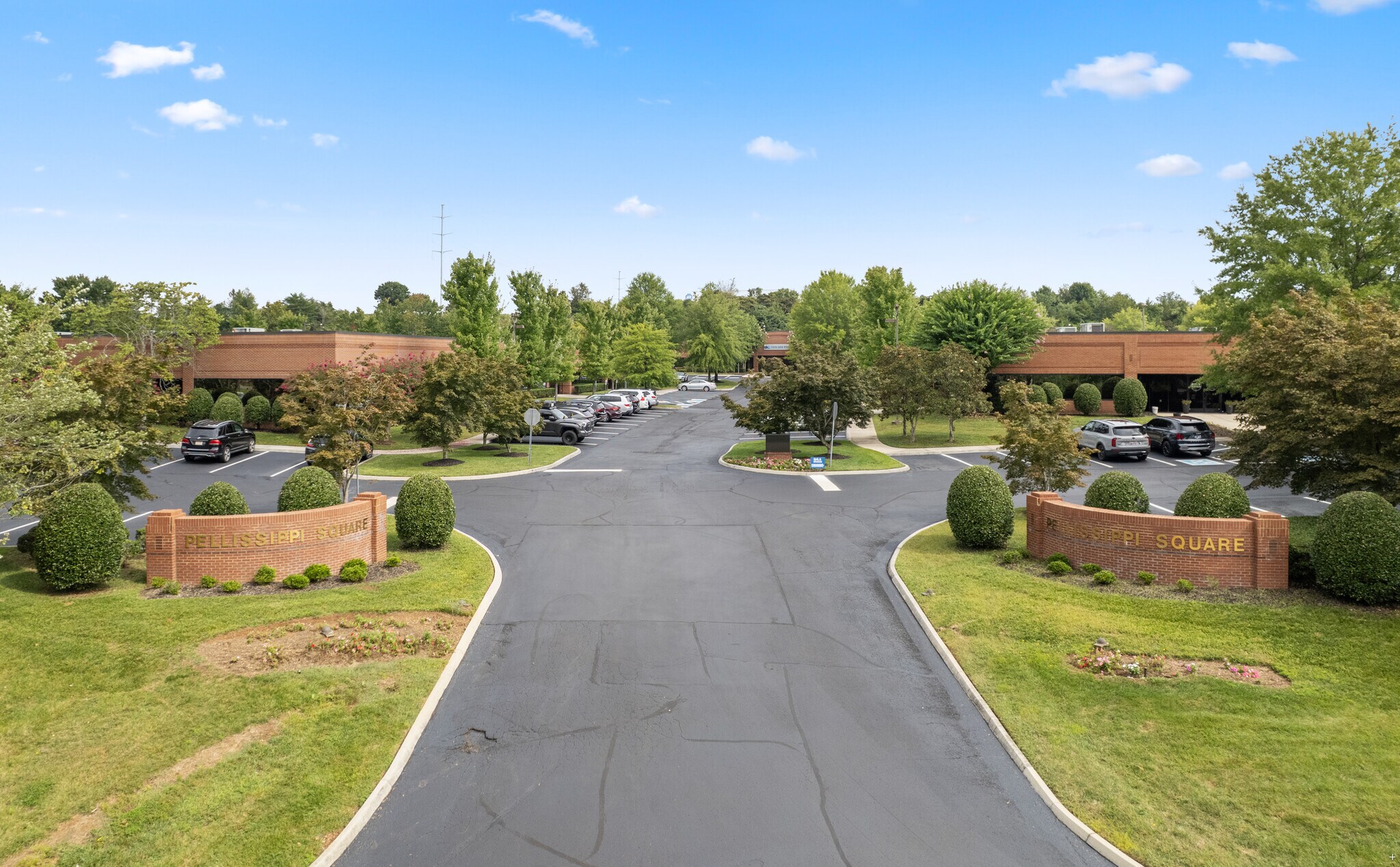 2420 Cherahala Blvd, Knoxville, TN à vendre Photo du bâtiment- Image 1 de 1