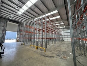 43 Western Rd, Bracknell for lease Interior Photo- Image 1 of 10