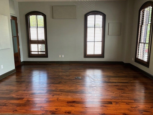 8480 Holcomb Bridge Rd, Alpharetta, GA for sale - Interior Photo - Image 2 of 34