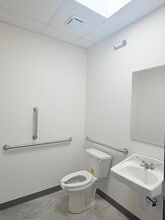 110 Orange Ct, Bowling Green, KY for lease Interior Photo- Image 2 of 18