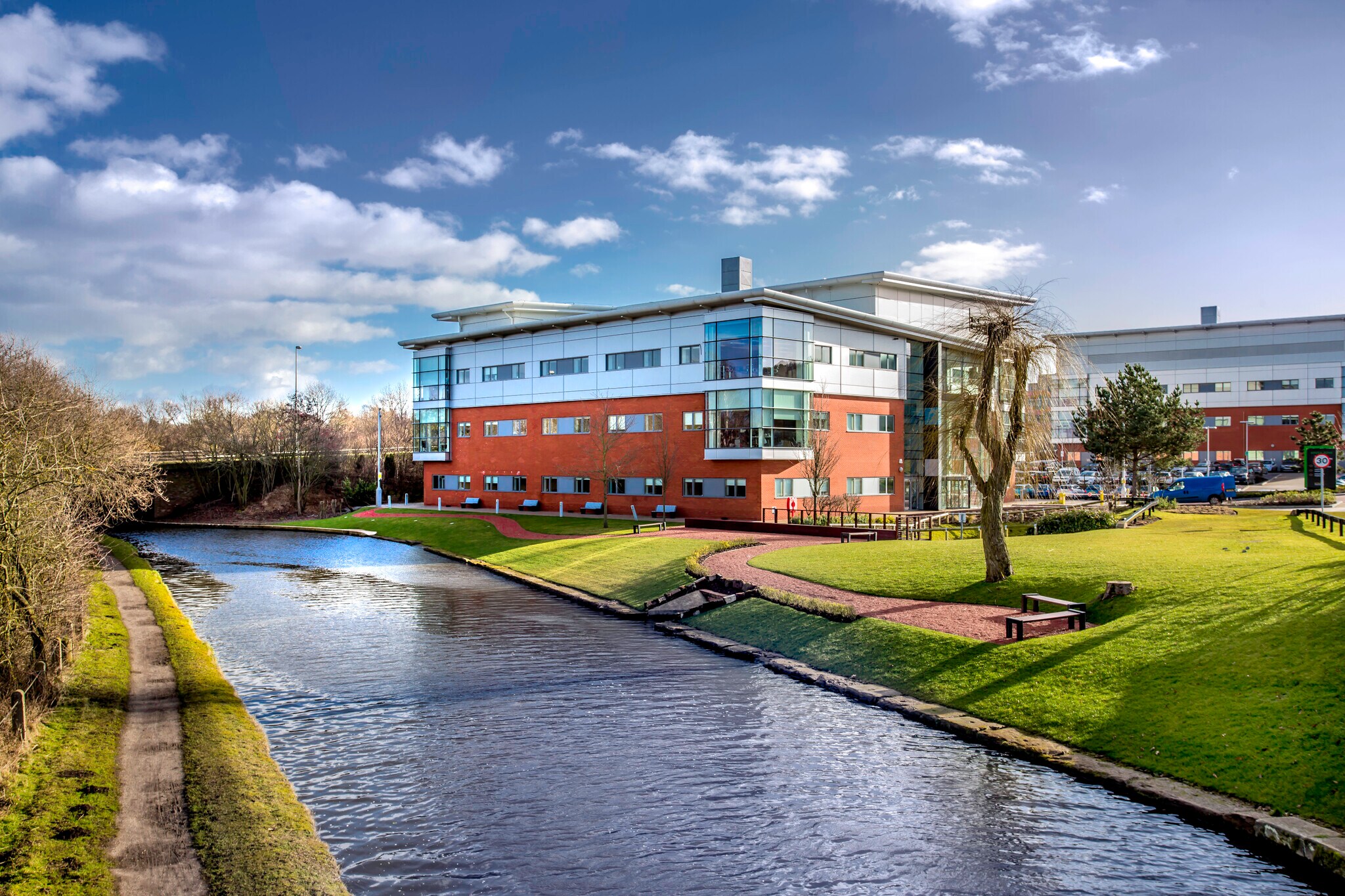 Keckwick Ln, Warrington à louer Photo du bâtiment- Image 1 de 15