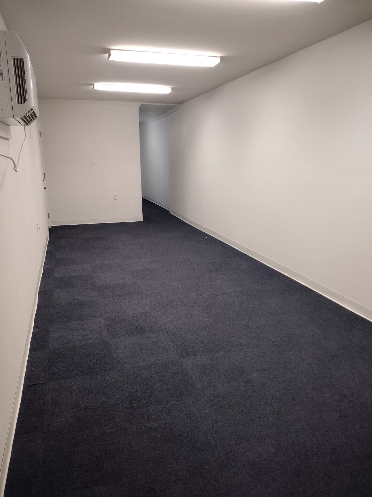 1646 Blaisdale Rd, Richmond, TX for lease Interior Photo- Image 1 of 12