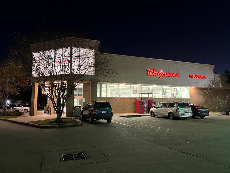 101 W Southmore Ave, Pasadena, TX for lease - Building Photo - Image 1 of 10