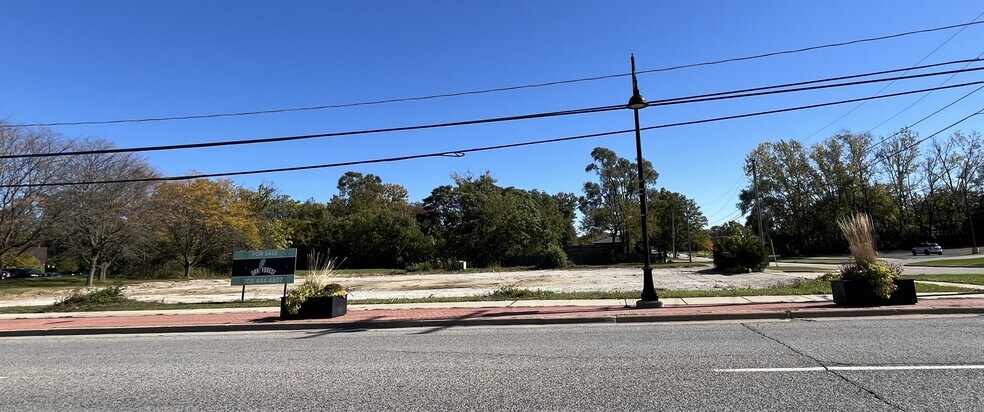 15229 Cicero Ave, Oak Forest, IL à vendre - Photo du bâtiment - Image 2 de 10