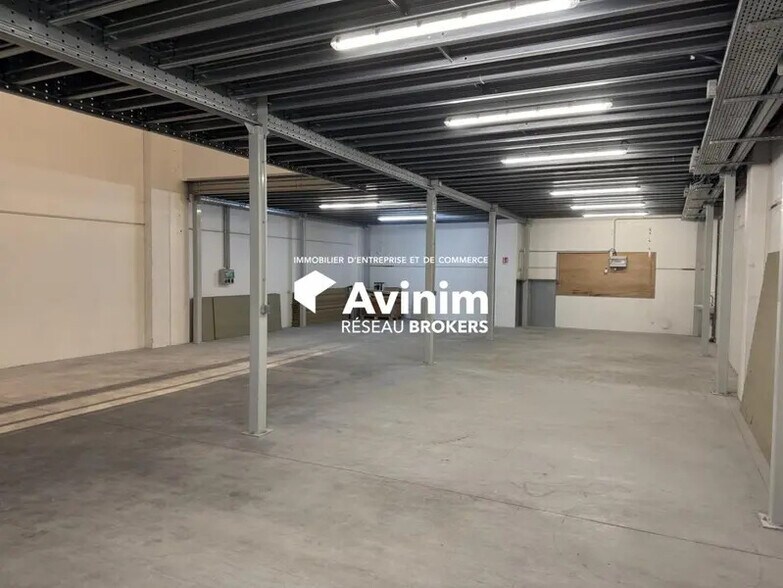 Flex in Brignais for sale - Interior Photo - Image 2 of 19