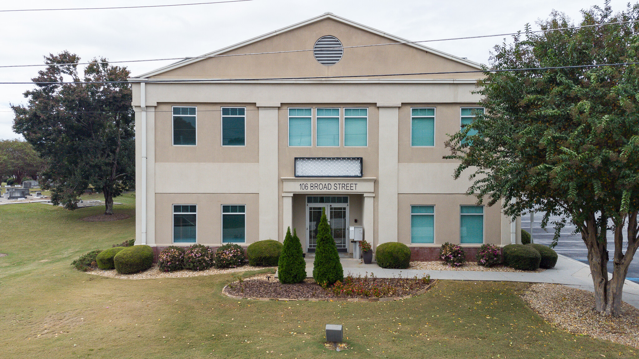 106 Broad St, Loganville, GA à vendre Photo principale- Image 1 de 1