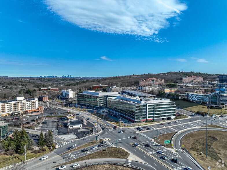500 Totten Pond Rd, Waltham, MA à louer - Aérien - Image 2 de 5
