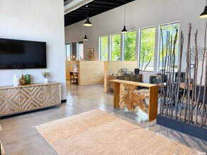2455 Beacon St, Chico, CA for lease Interior Photo- Image 2 of 7