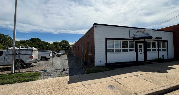 2205 Tazewell St, Richmond, VA à louer - Photo du bâtiment - Image 1 de 4