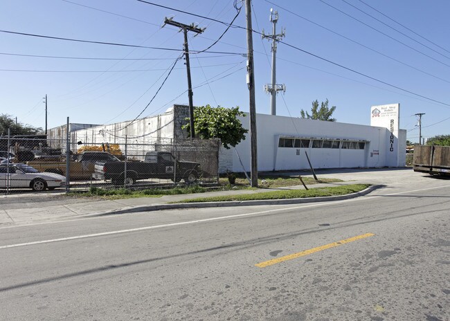 More details for 3520 NW 46th St, Miami, FL - Industrial for Lease