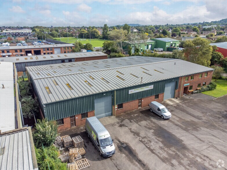 Lower Tuffley Ln, Gloucester à louer - Photo du bâtiment - Image 2 de 3