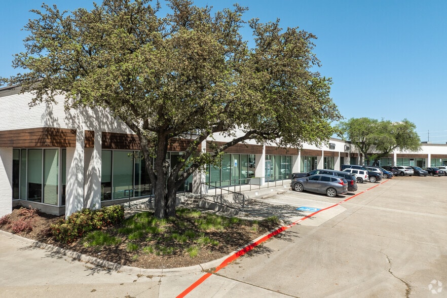 4887 Alpha Rd, Farmers Branch, TX for lease - Building Photo - Image 3 of 5