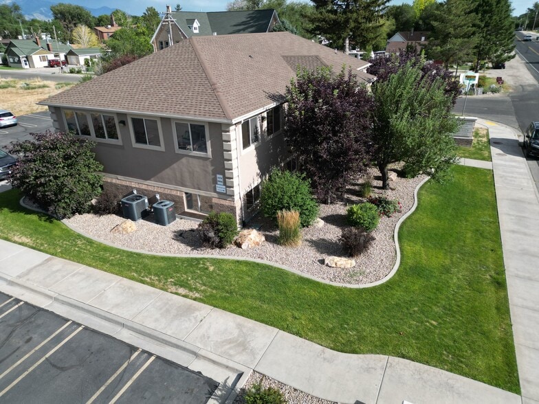 1220 N 500 W, Lehi, UT à vendre - Photo du bâtiment - Image 3 de 22