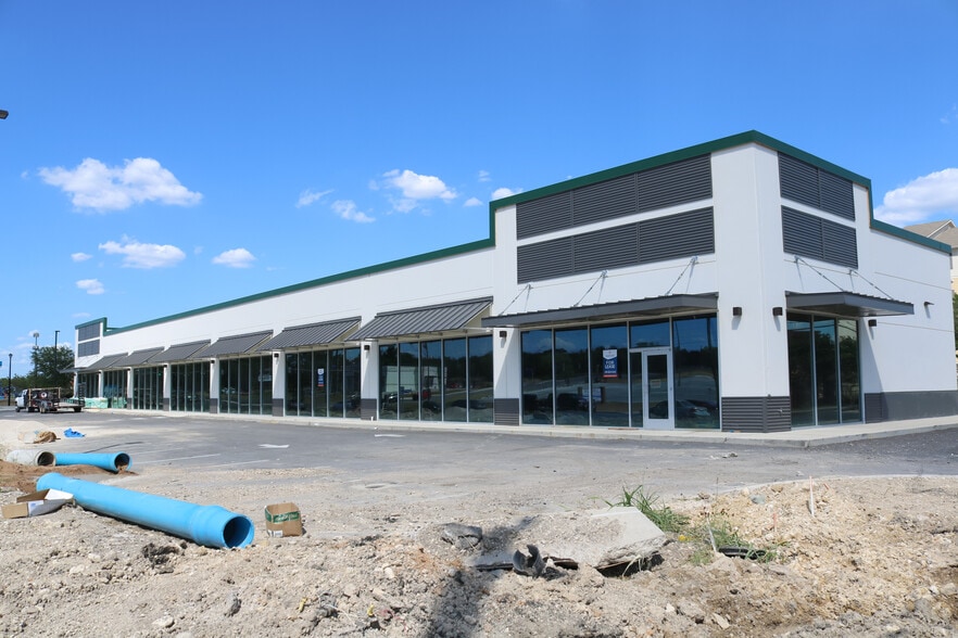 8622 Huebner Rd, San Antonio, TX for lease - Building Photo - Image 3 of 21