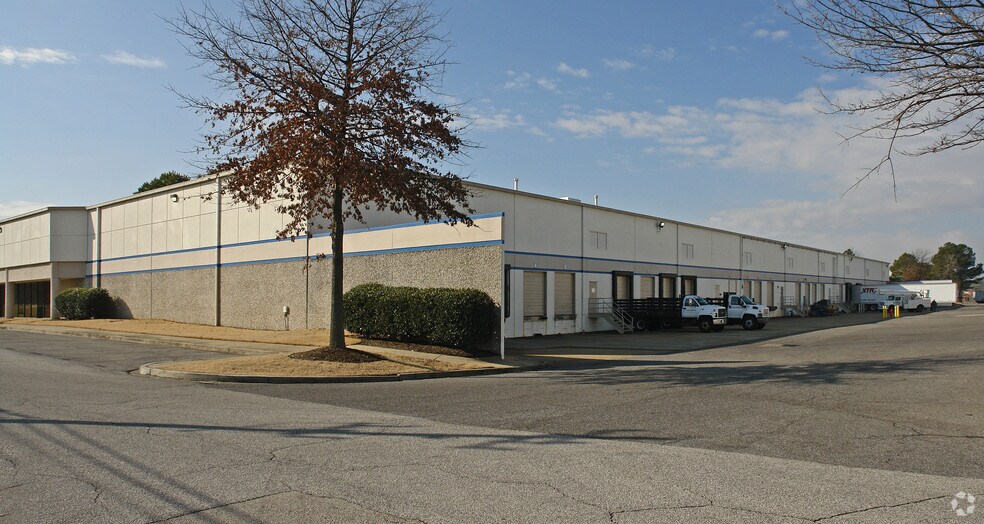 4600 Cromwell Ave, Memphis, TN à louer - Photo du bâtiment - Image 2 de 6
