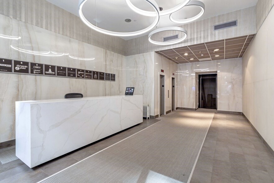 22 W 21st St, New York, NY for lease - Interior Photo - Image 2 of 2