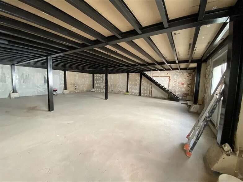 Bureau dans Montreuil à louer - Photo du bâtiment - Image 2 de 6