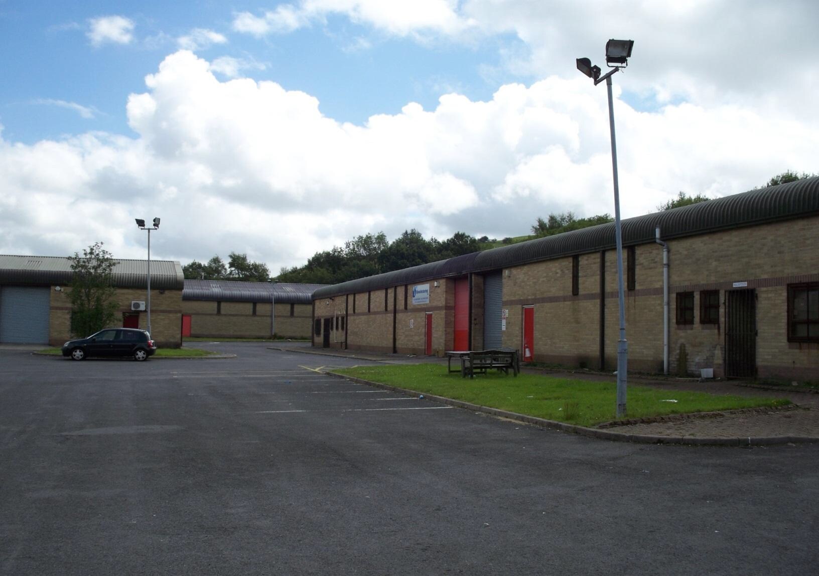 Ely Industrial Estate, Tonypandy à louer Photo principale- Image 1 de 6