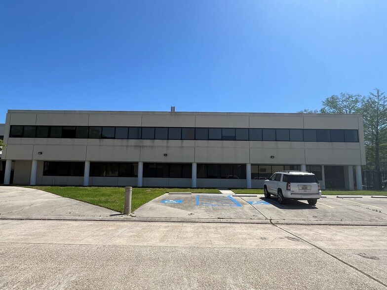 4301 Poche Ct W, New Orleans, LA à louer - Photo du bâtiment - Image 3 de 14