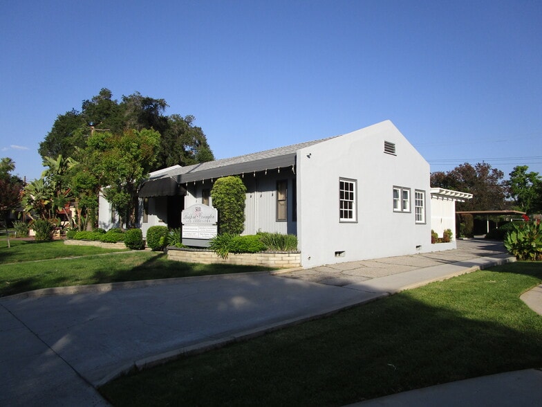 511 Brookside Ave, Redlands, CA for sale - Building Photo - Image 2 of 8