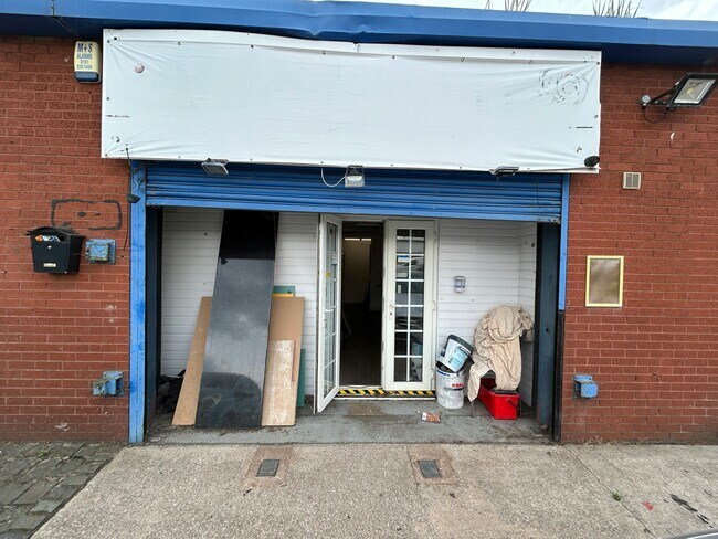 Plus de détails pour Seymour St, Bootle - Industriel à louer