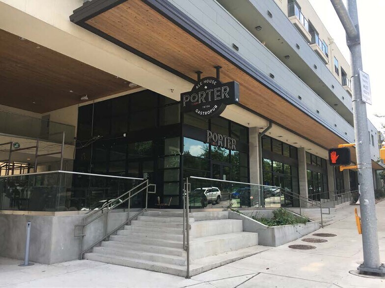 3715 S 1st St, Austin, TX à louer - Photo du bâtiment - Image 3 de 5