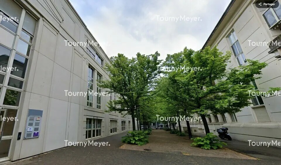 Office in Montpellier for lease - Building Photo - Image 2 of 3