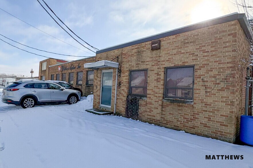 12301 Bennington Ave, Cleveland, OH à vendre - Photo du bâtiment - Image 2 de 3