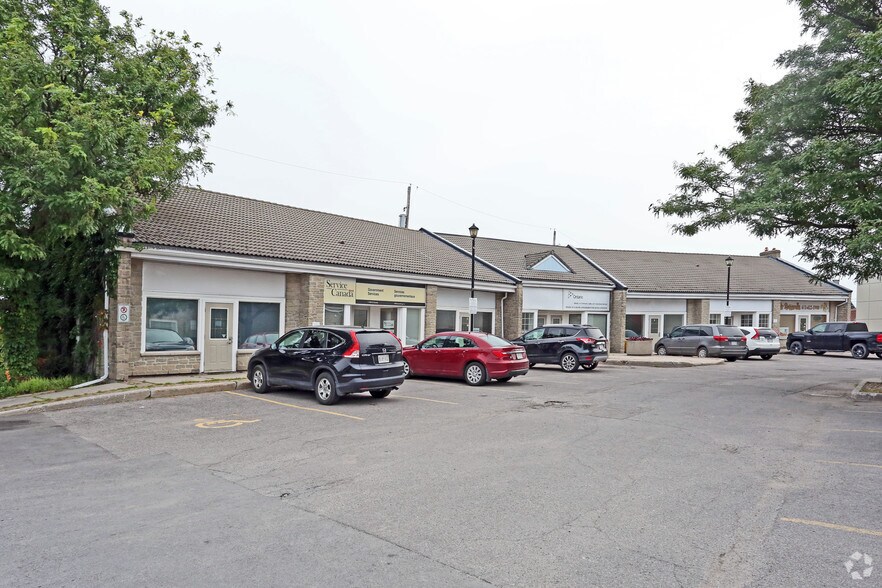 75 Elgin St W, Arnprior, ON à louer - Photo du bâtiment - Image 2 de 3