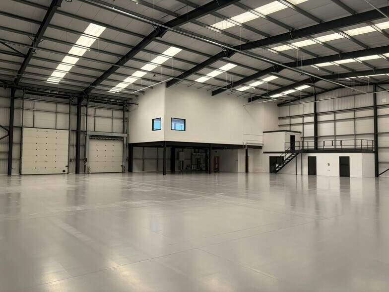 Ordnance Rd, Chorley à louer - Photo du bâtiment - Image 3 de 5