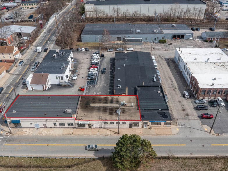 634-636 Park Ave, Cranston, RI for sale - Building Photo - Image 2 of 33