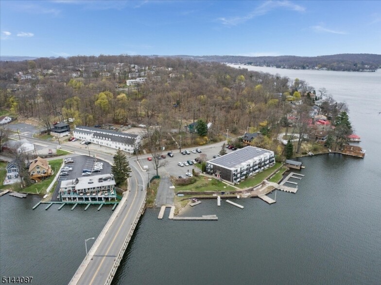 469-473 River Styx Rd, Hopatcong, NJ à vendre - Photo du bâtiment - Image 1 de 1