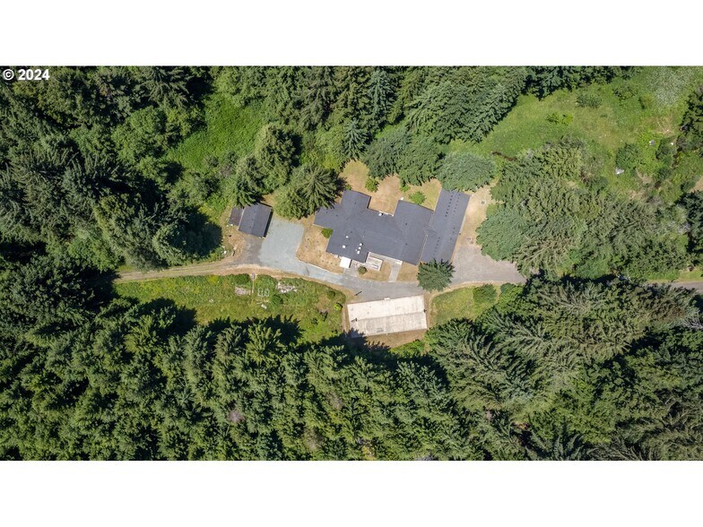 58787 Hwy 101 hwy, Coos Bay, OR à vendre - Photo du bâtiment - Image 2 de 48