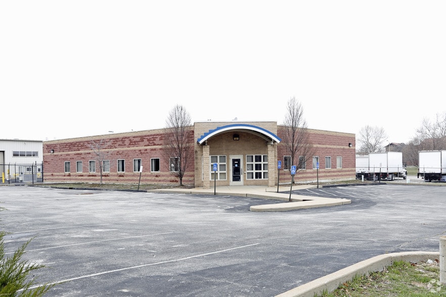 909 N 14th St, Saint Louis, MO à louer - Photo principale - Image 1 de 3