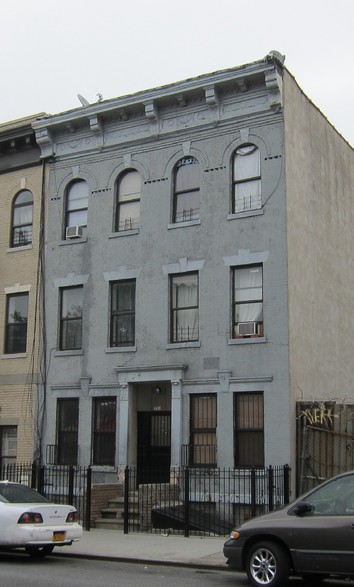 215 Buffalo Ave, Brooklyn, NY for sale - Building Photo - Image 3 of 3