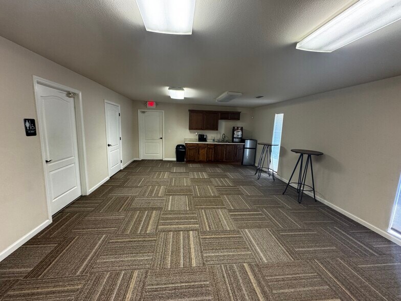 1545 E I-30, Rockwall, TX à louer - Photo intérieure - Image 3 de 8