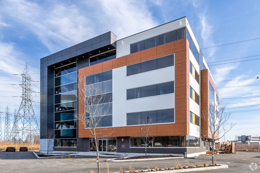 11900 Rue De L'avenir, Mirabel, QC à louer - Photo principale - Image 1 de 4