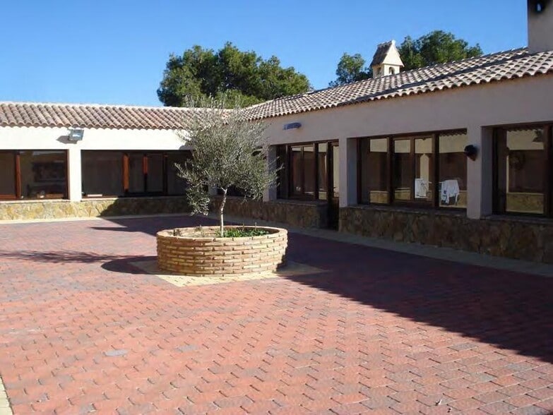 Carretera del Embalse del, 2, Hellín, Albacete for sale - Building Photo - Image 3 of 12