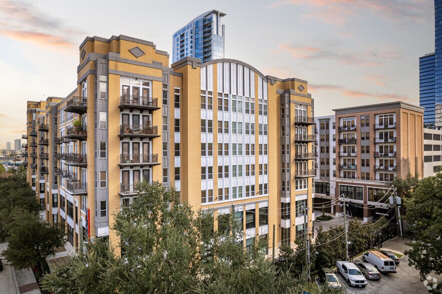 2800 Kirby Dr, Houston, TX à louer - Photo du bâtiment - Image 2 de 36