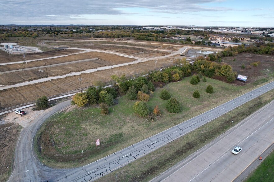 400 W US Hwy 82, Sherman, TX à vendre - Photo du b timent - Image 1 de 7