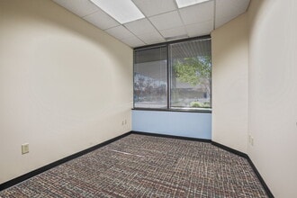 200 E Campus View Blvd, Columbus, OH for lease Interior Photo- Image 2 of 4