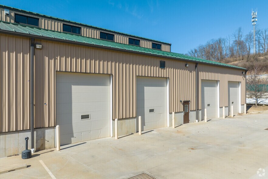 2599 Yellow Springs Rd, Malvern, PA à louer - Photo du bâtiment - Image 3 de 4