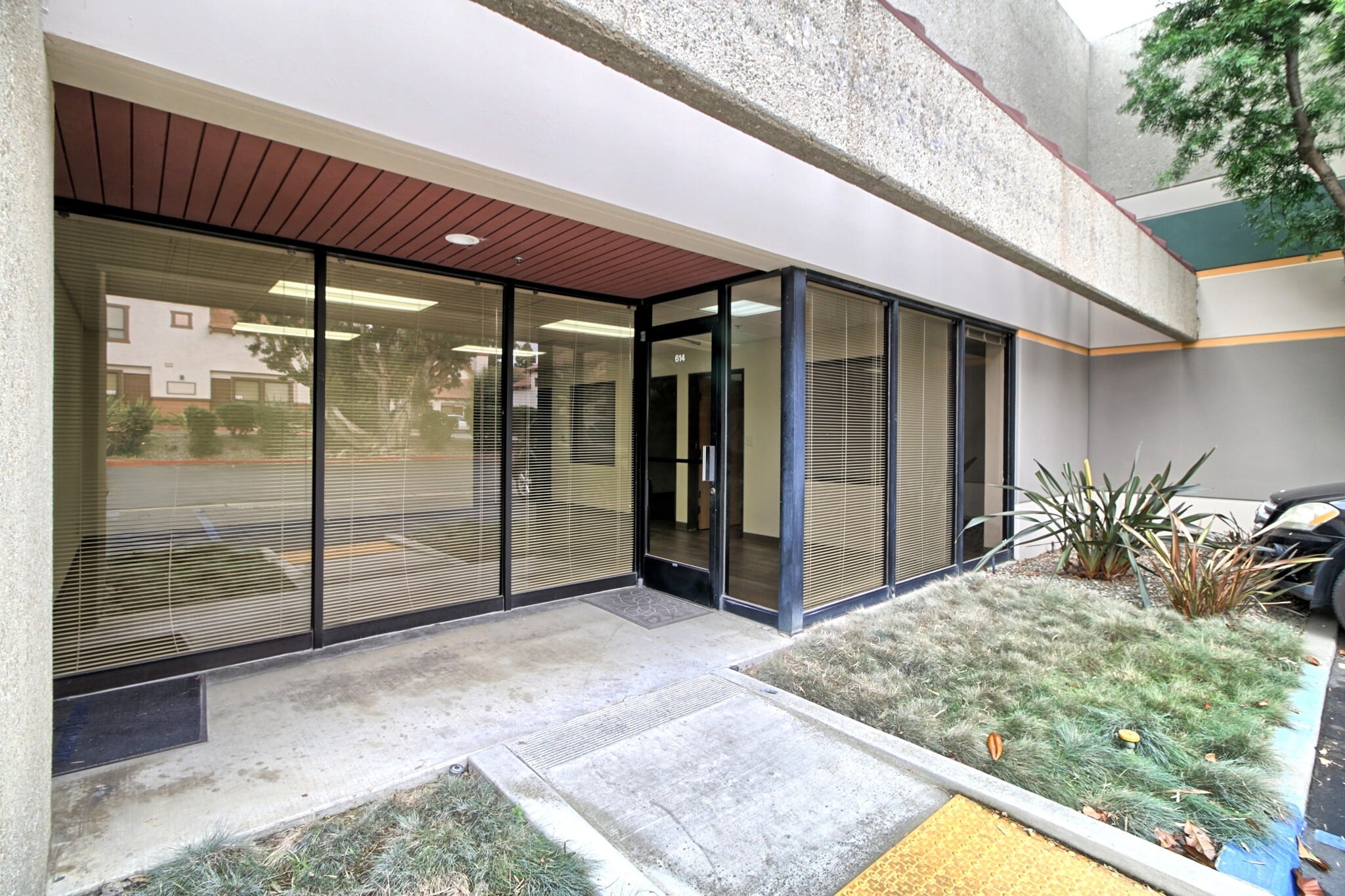 1891 Goodyear Ave, Ventura, CA for lease Interior Photo- Image 1 of 16
